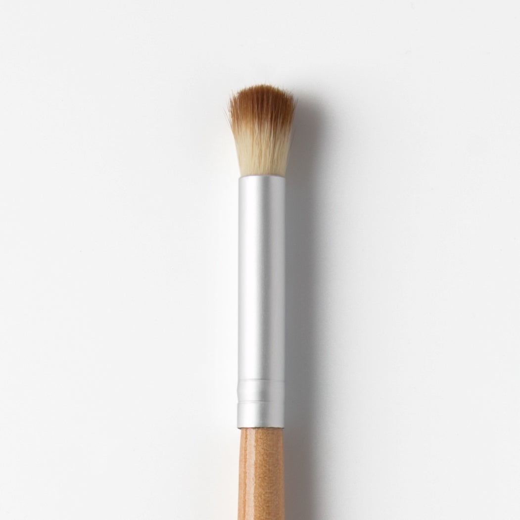 Large Blending Eyeshadow Brush – Puzzle® Makeup